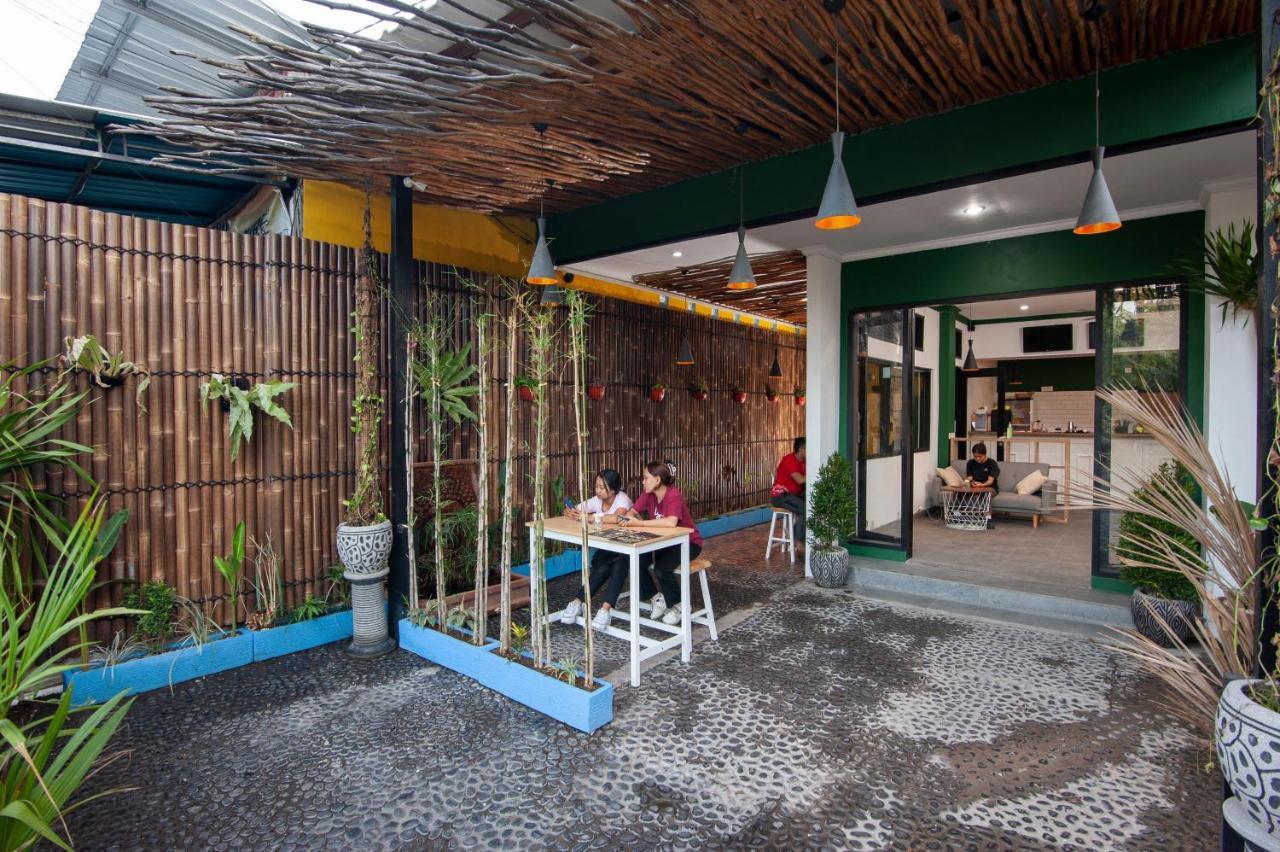 Wisma tamu Urban Haven