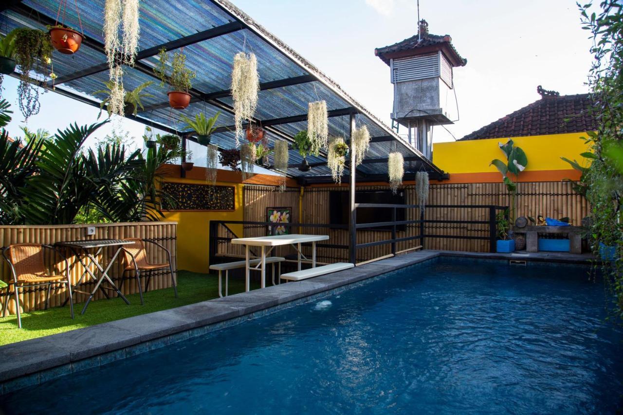 Wisma tamu Urban Haven